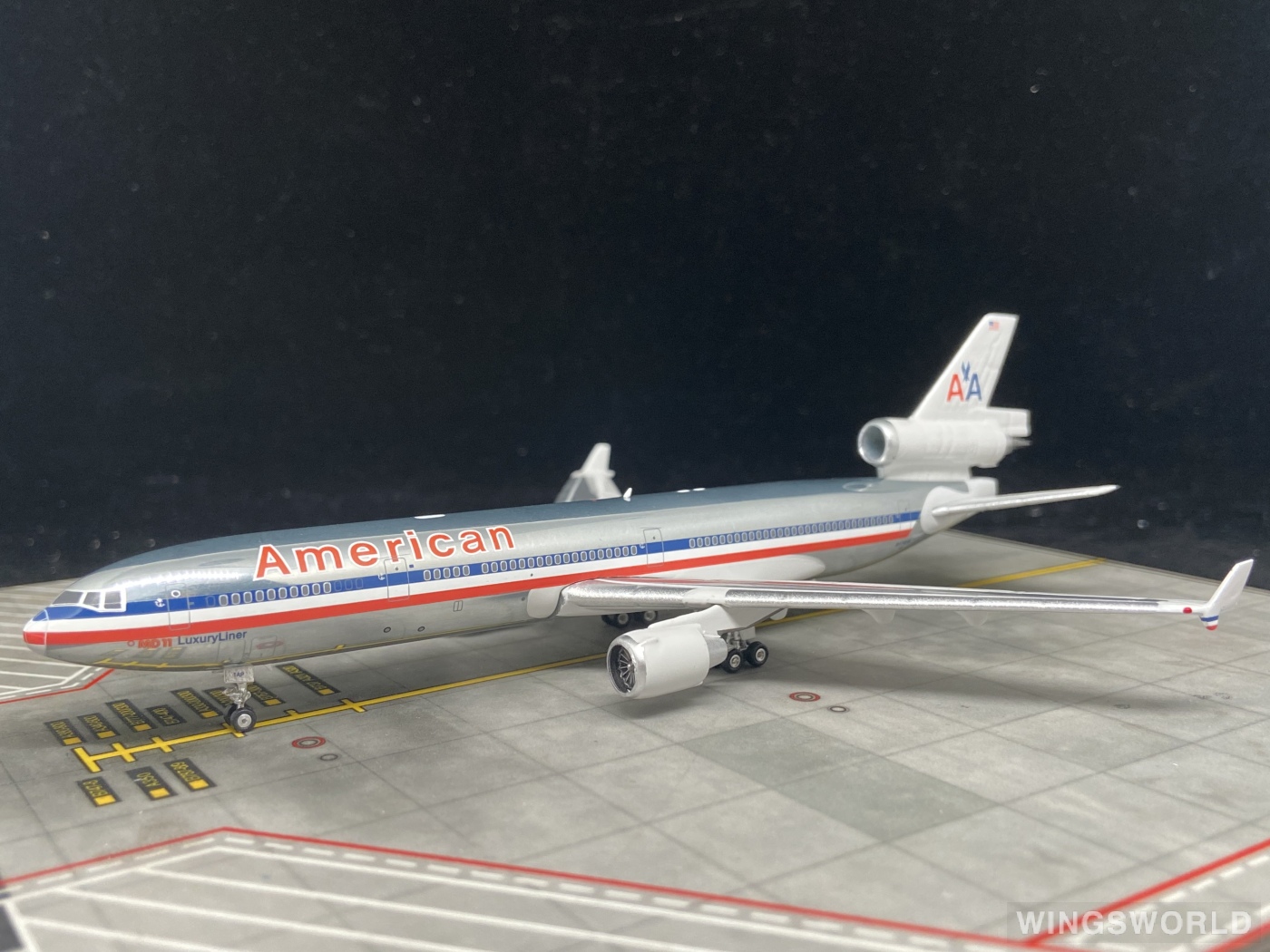 Phoenix 1:400 PH04515 American Airlines 美国航空 McDonnell Douglas MD-11 N1762B