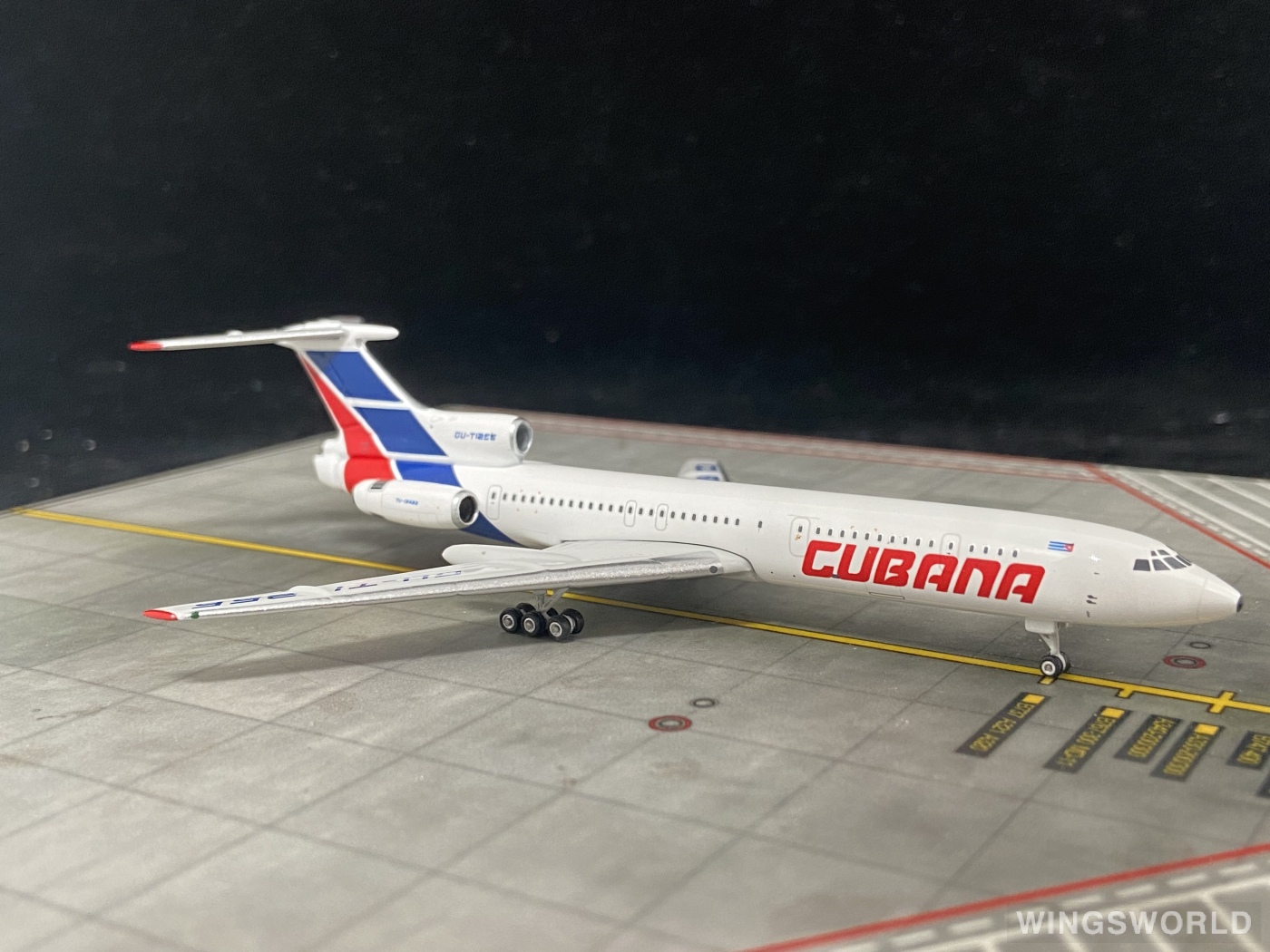 Phoenix 1:400 PH11804 Cubana 古巴航空 Tupolev Tu-154 CU-T1256