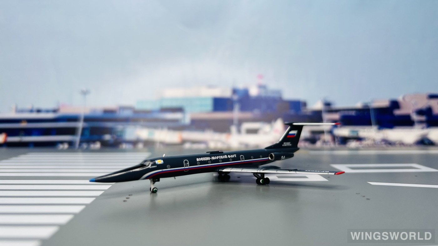 Pandamodel 1:400 52301 Russia Navy 俄罗斯海军 Tupolev TU-134 RF-12037