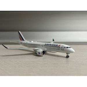 Air France 法国航空 Airbus A220-300 F-HZUA  GJAFR2041 Geminijets 1:400