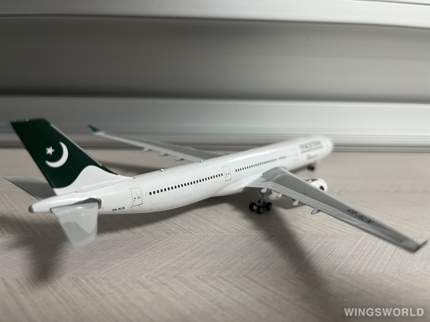 Phoenix 1:400 PH11446 PIA 巴基斯坦航空 Airbus A330-300 4R-ALN