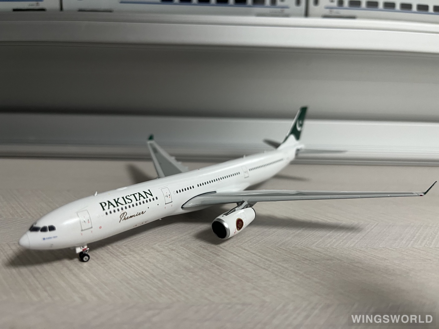 Phoenix 1:400 PH11446 PIA 巴基斯坦航空 Airbus A330-300 4R-ALN