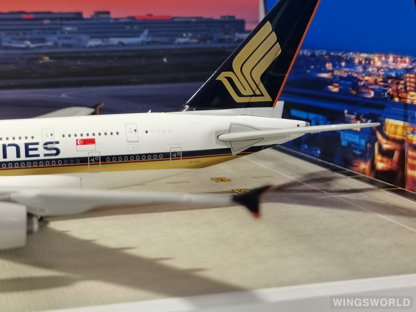 JC Wings 1:400 BBOX4005 Singapore Airlines 新加坡航空 Airbus A380-800 9V-SKA