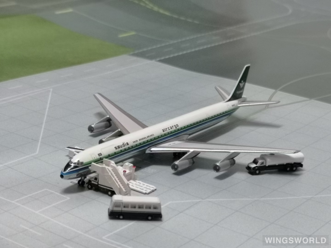AeroClassics 1:400 AC4N864F Saudia 沙特阿拉伯航空 Douglas DC-8 N864F
