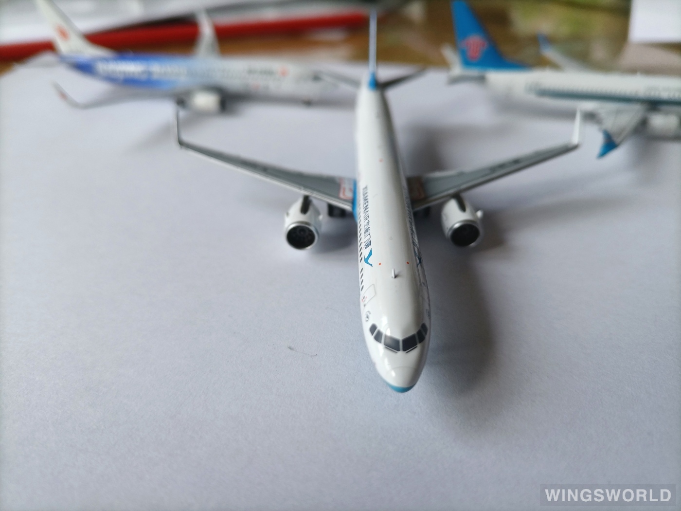 HYJLwings 1:400 HY210087 XiamenAir 厦门航空 Airbus A321neo B-32CU
