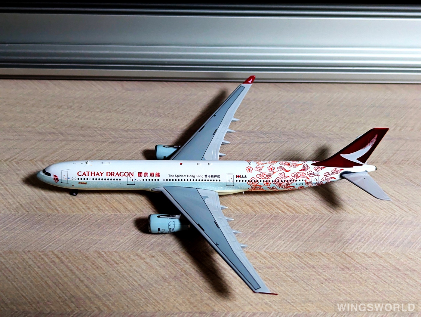 Aviation400 1:400 AV4002 Cathay Dragon 国泰港龙航空 Airbus A330-300 B-HYB