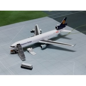 Lufthansa 汉莎航空 McDonnell Douglas MD-11 D-ALCG 1990s colors. 