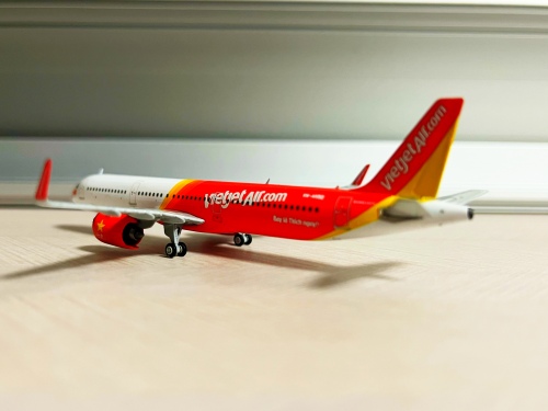 Geminijets 1:400 Airbus A321neo Vietjet Air 越捷航空