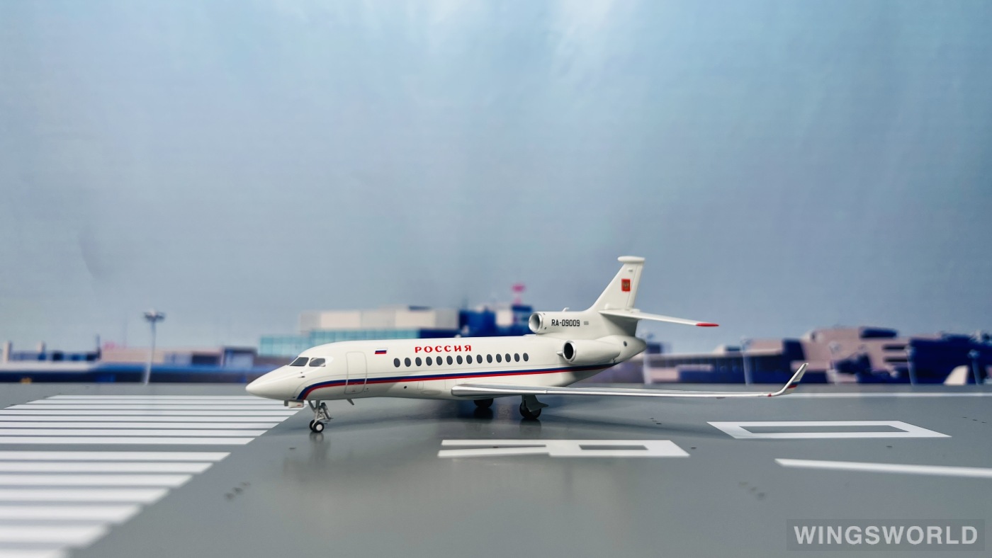NGmodels 1:200 NG71012 Rossiya Special Flight Detachment Dassault Falcon 7X RA-09009