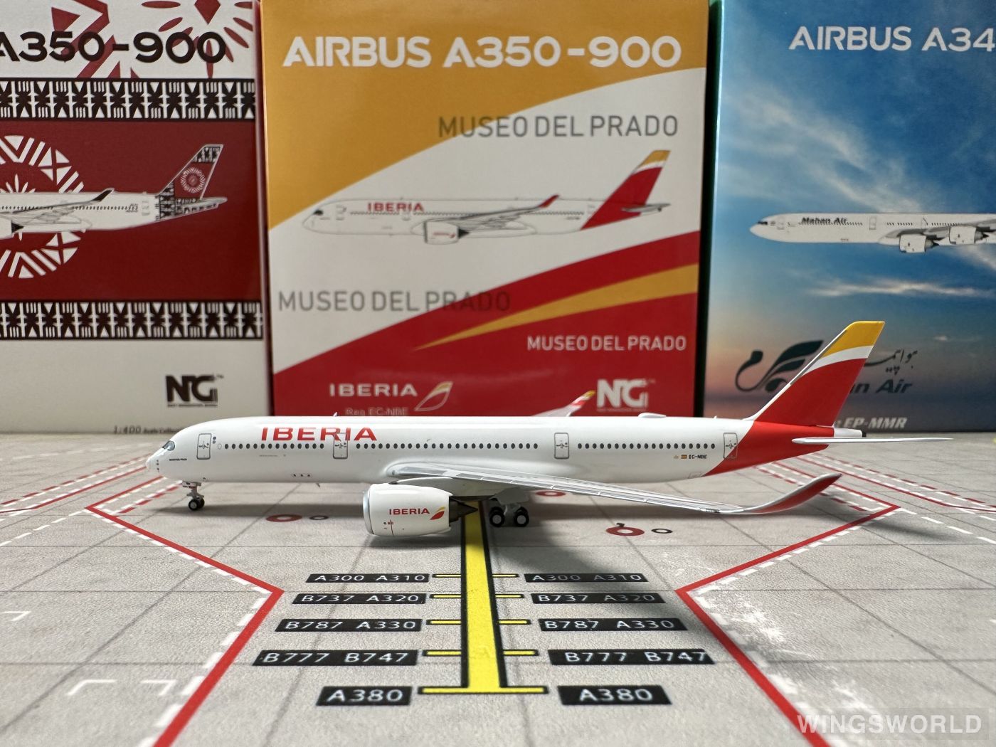 NGmodels 1:400 NG39007 Iberia 西班牙国家航空 Airbus A350-900 EC-NBE