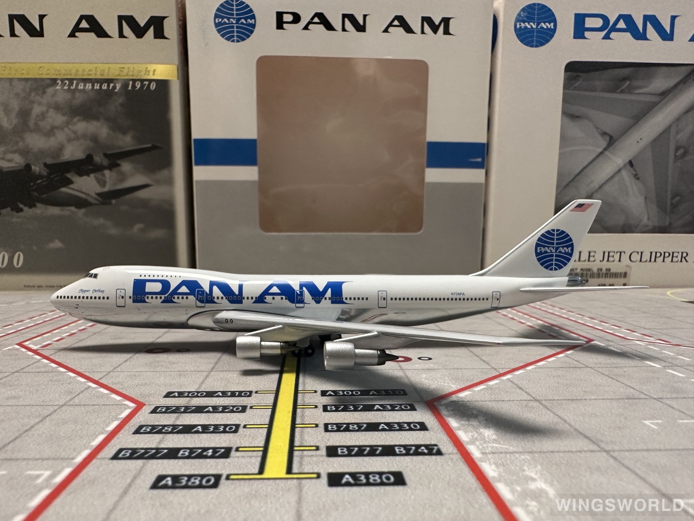 AeroClassics 1:400 PAAMC021 Pan Am 泛美航空 Boeing 747-200 N726PA