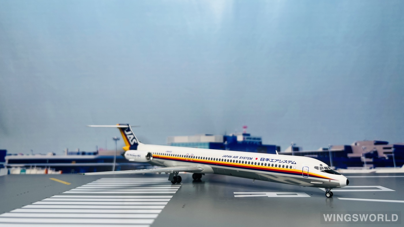 JC Wings 1:200 McDonnell Douglas MD-81 JAS 日本佳速航空EW2M81001 