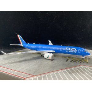 ITA Airways 意大利航空运输公司 Airbus A350-900 EI-IFF  PH04525 Phoenix 1:400