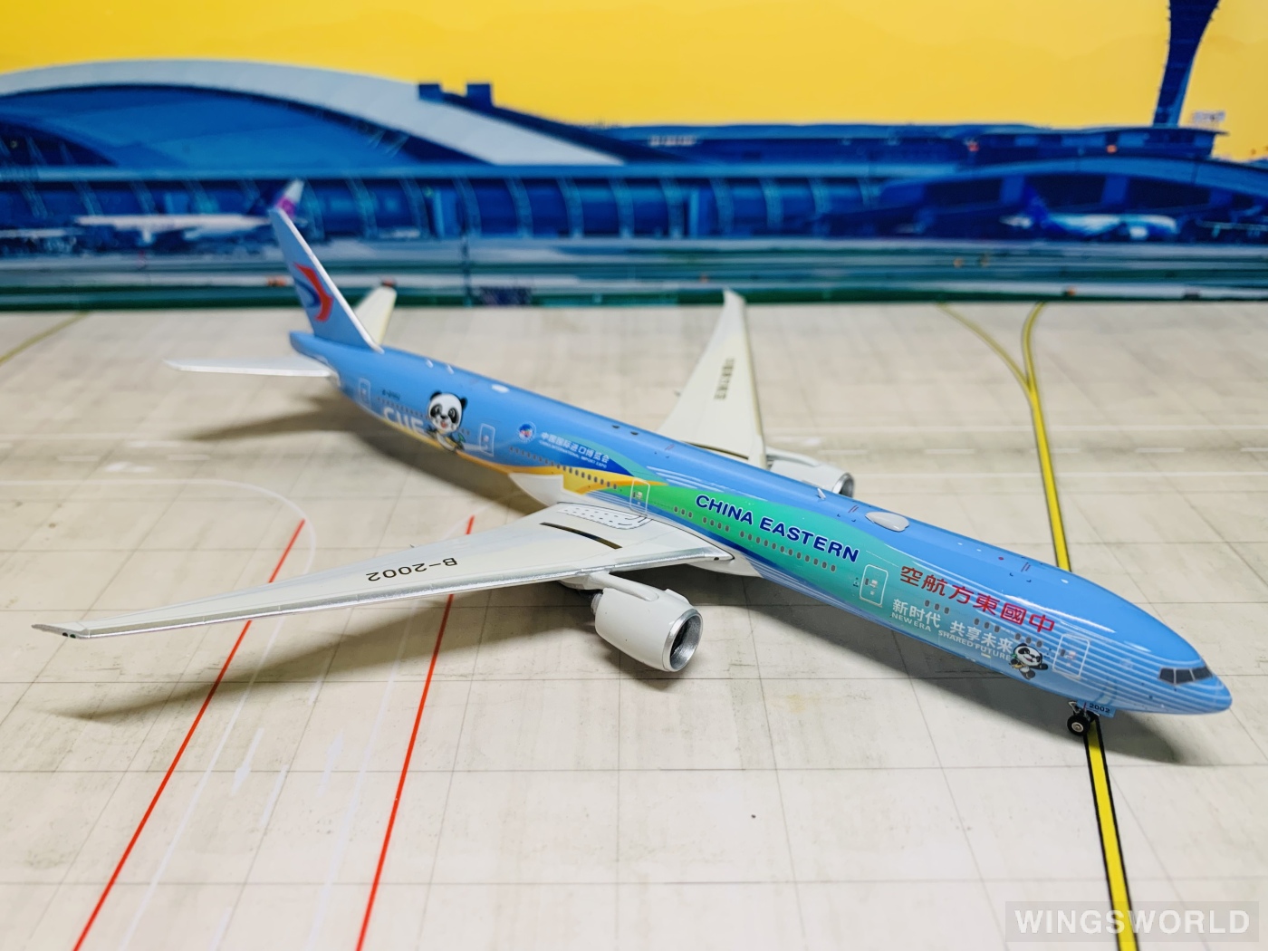Phoenix 1:400 PH11630 China Eastern 中国东方航空 Boeing 777-300ER B-2002