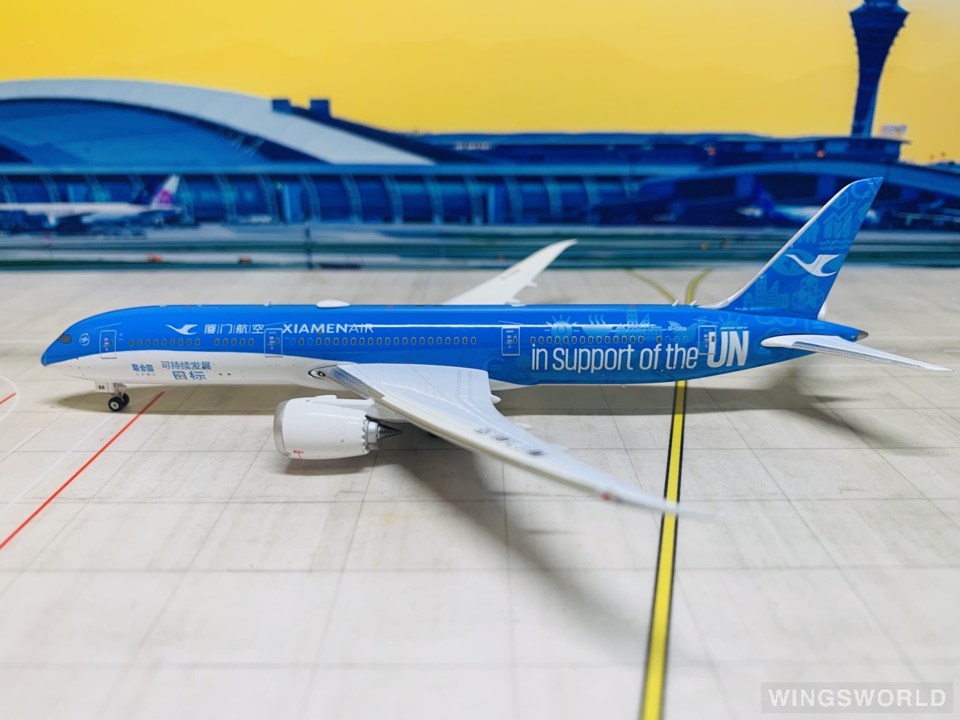 Phoenix 1:400 PH11454 XiamenAir 厦门航空 Boeing 787-9 B-1356