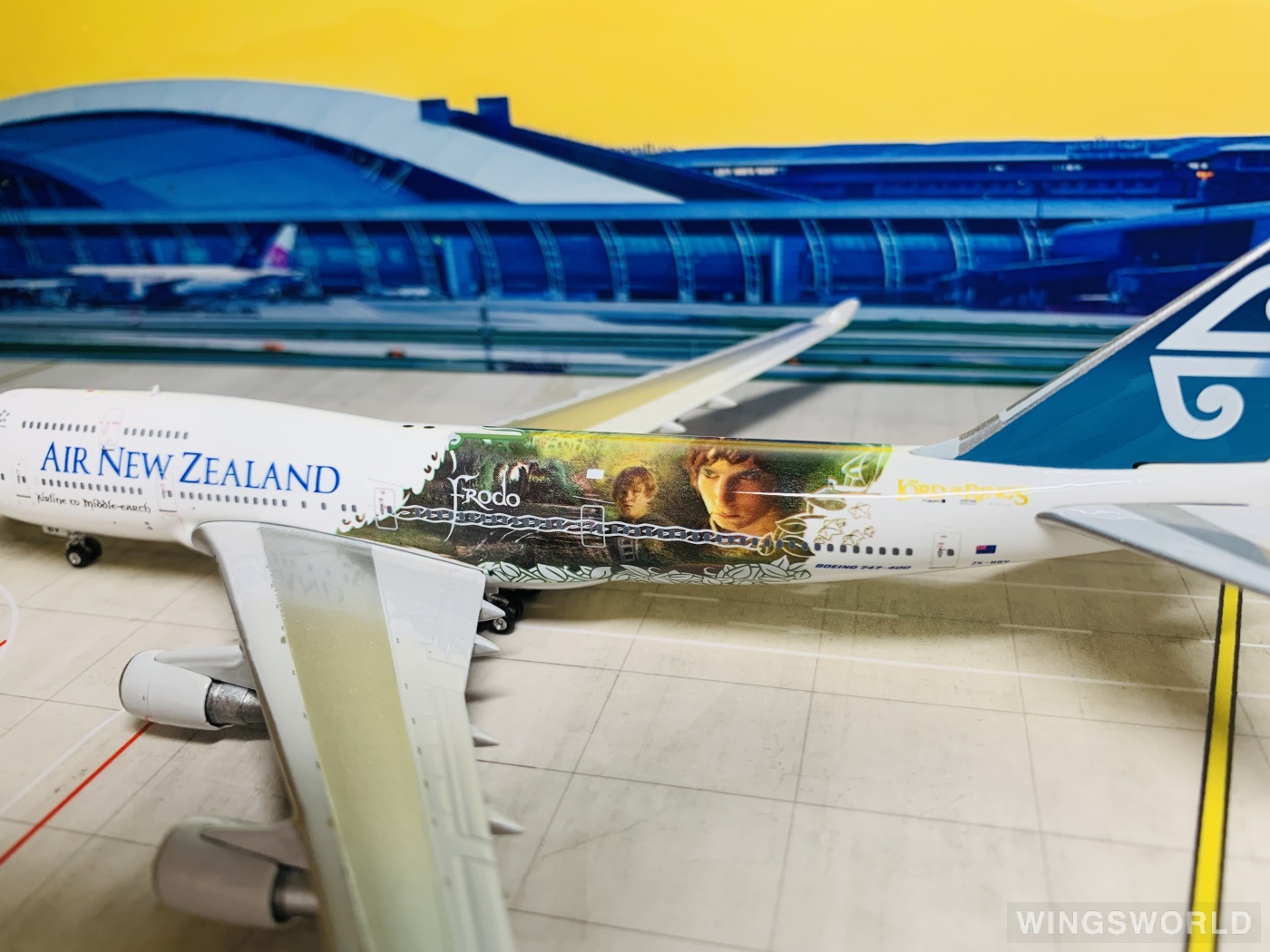 Phoenix 1:400 PH04035 Air New Zealand 新西兰航空 Boeing 747-400 ZK-NBV