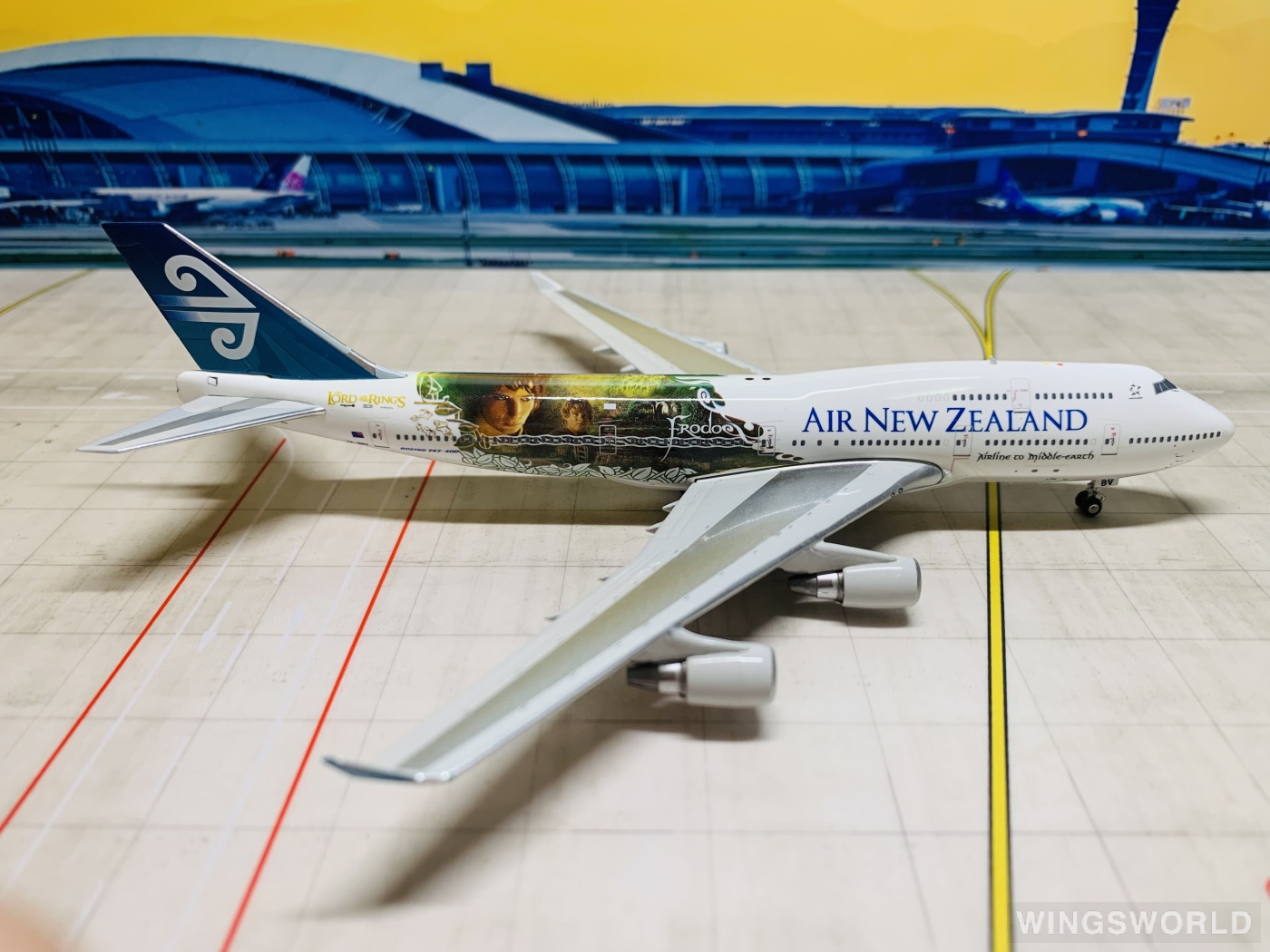 Phoenix 1:400 PH04035 Air New Zealand 新西兰航空 Boeing 747-400 ZK-NBV