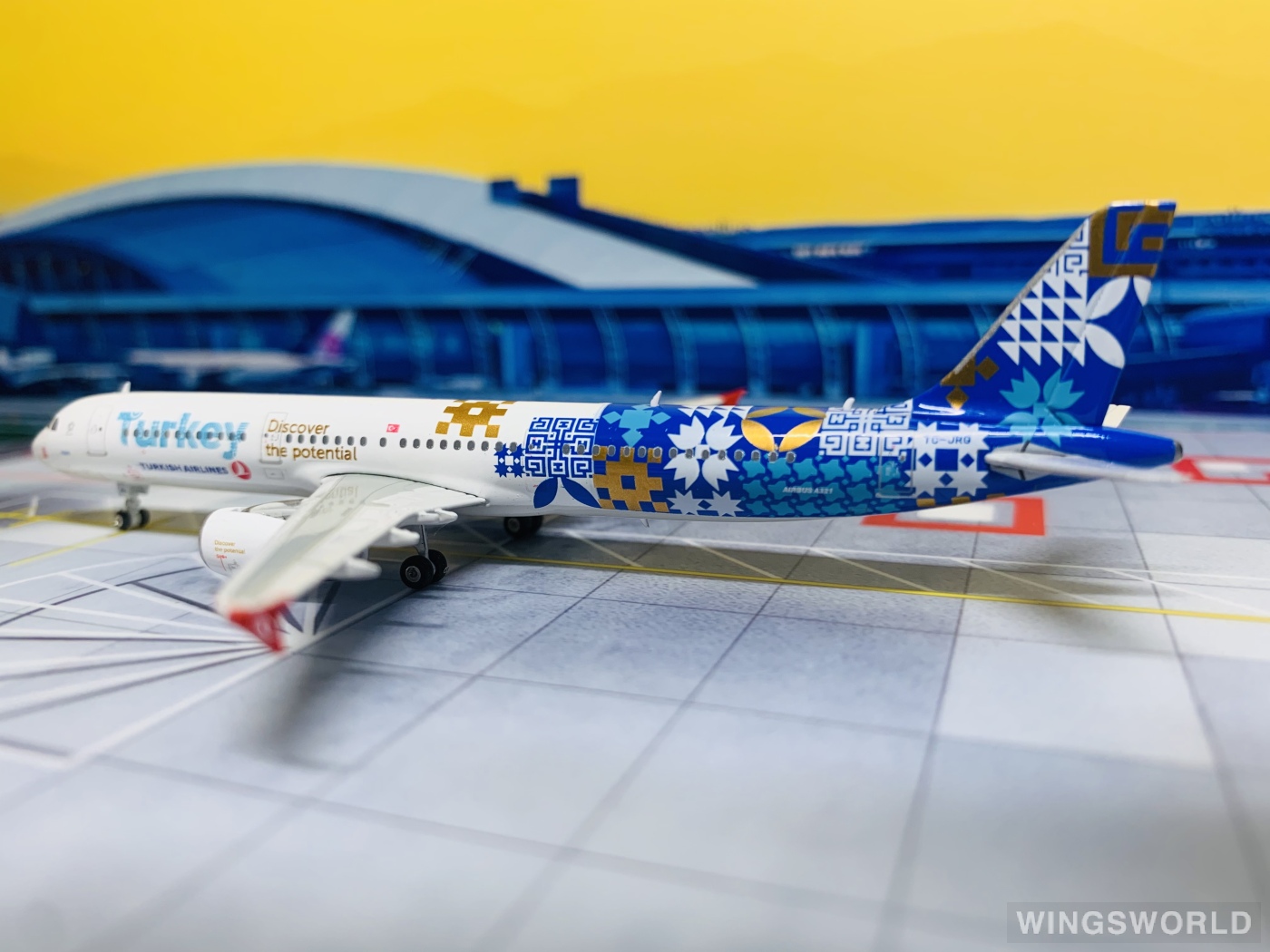 Phoenix 1:400 PH11241 Turkish Airlines 土耳其航空 Airbus A321 TC-JRG