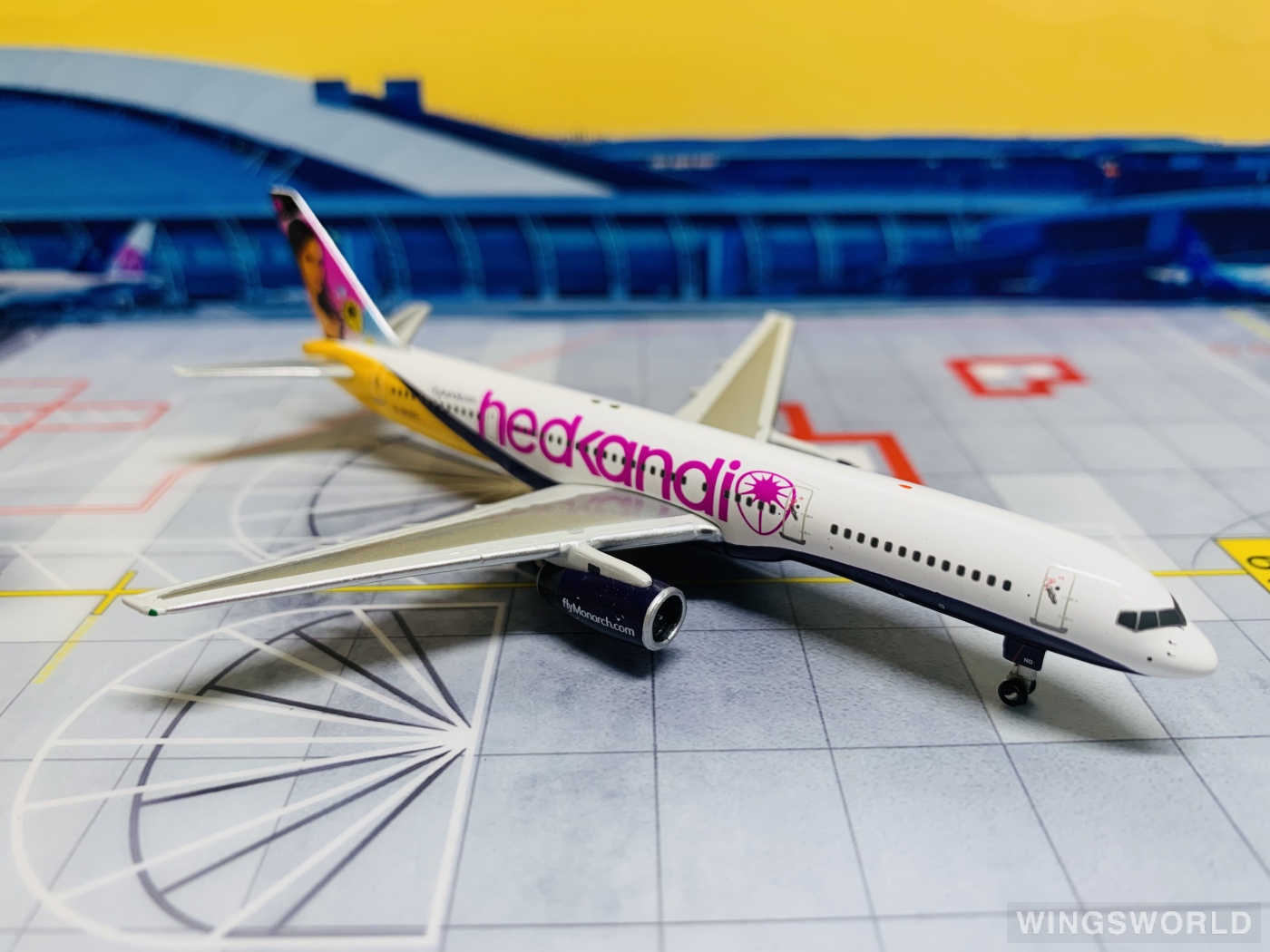 Phoenix 1:400 PH10184 Monarch Airlines 君主航空 Boeing 757-200 G-MOND
