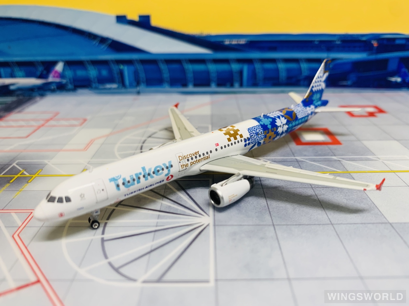 Phoenix 1:400 PH11241 Turkish Airlines 土耳其航空 Airbus A321 TC-JRG