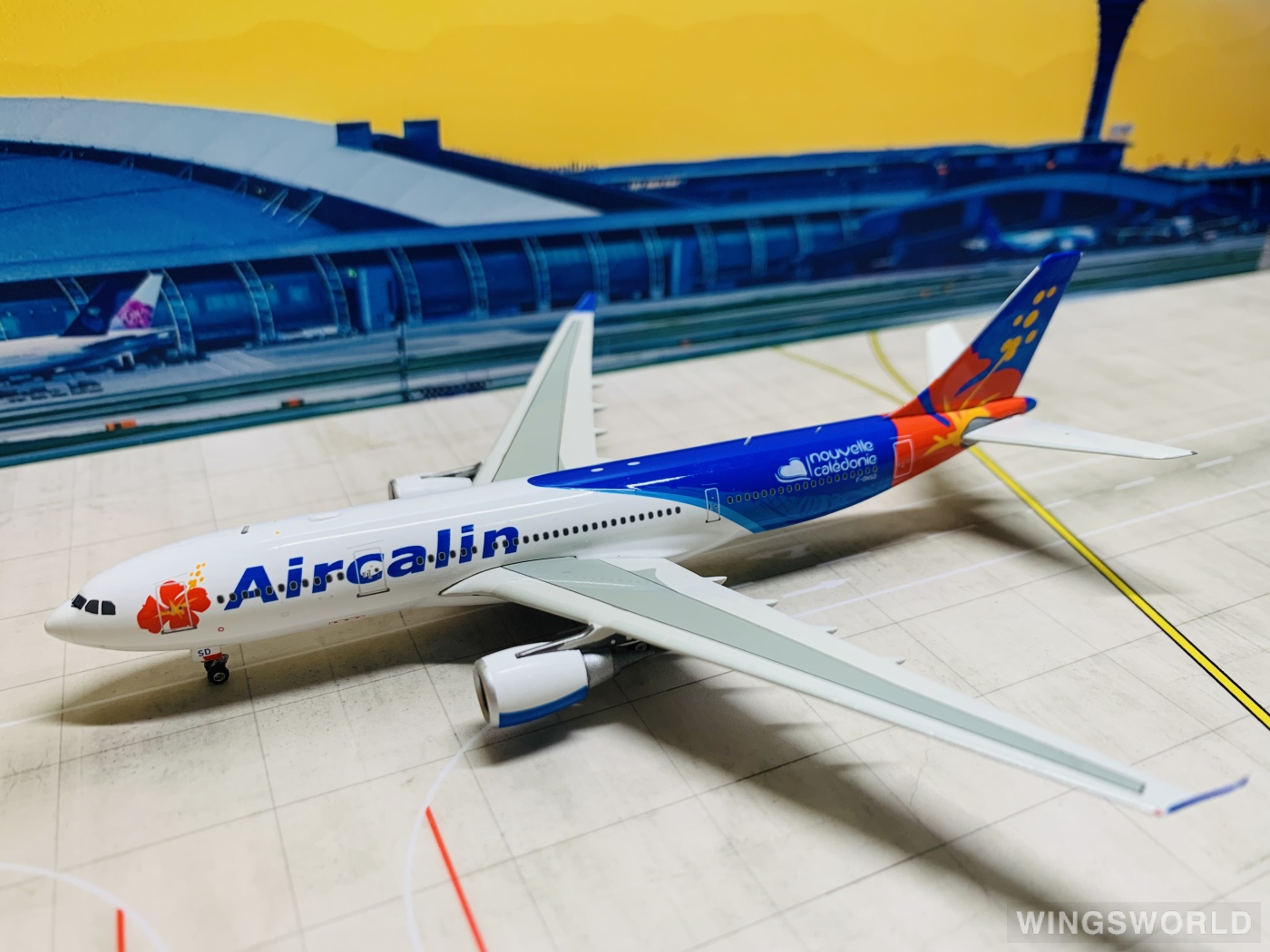 Phoenix 1:400 PH11081 AirCalin 喀里多尼亚航空 Airbus A330-200 F-OHSD