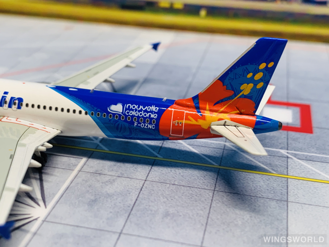 Phoenix 1:400 PH11056 AirCalin 喀里多尼亚航空 Airbus A320 F-OZNC