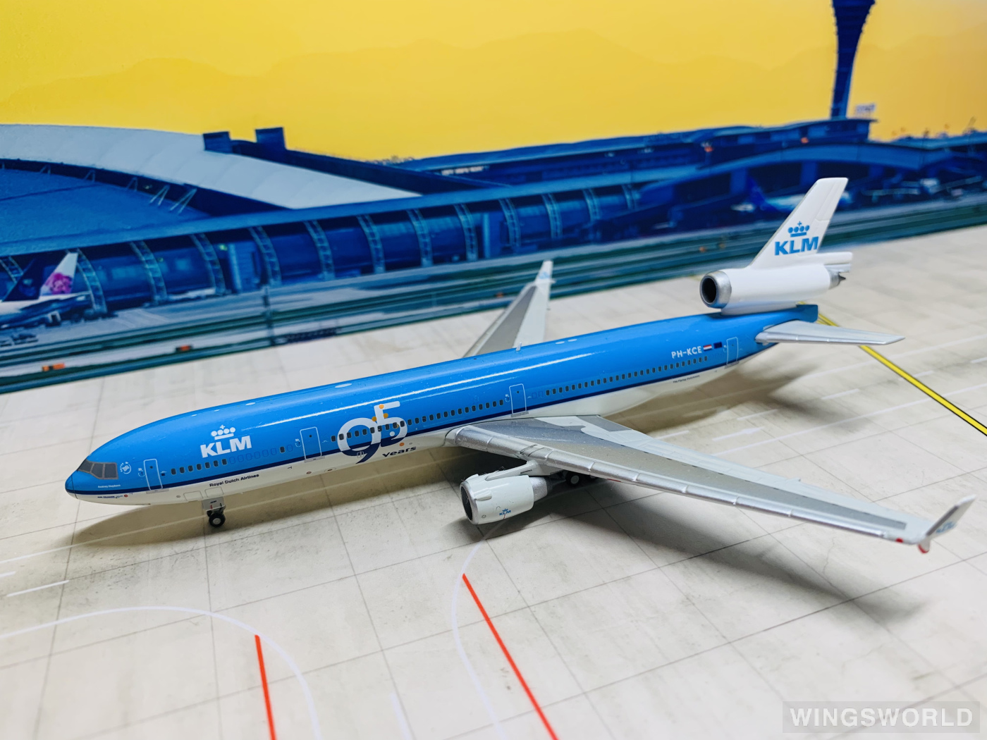 JC Wings 1:400 XX4611 KLM 荷兰皇家航空 McDonnell Douglas MD-11 PH-KCE