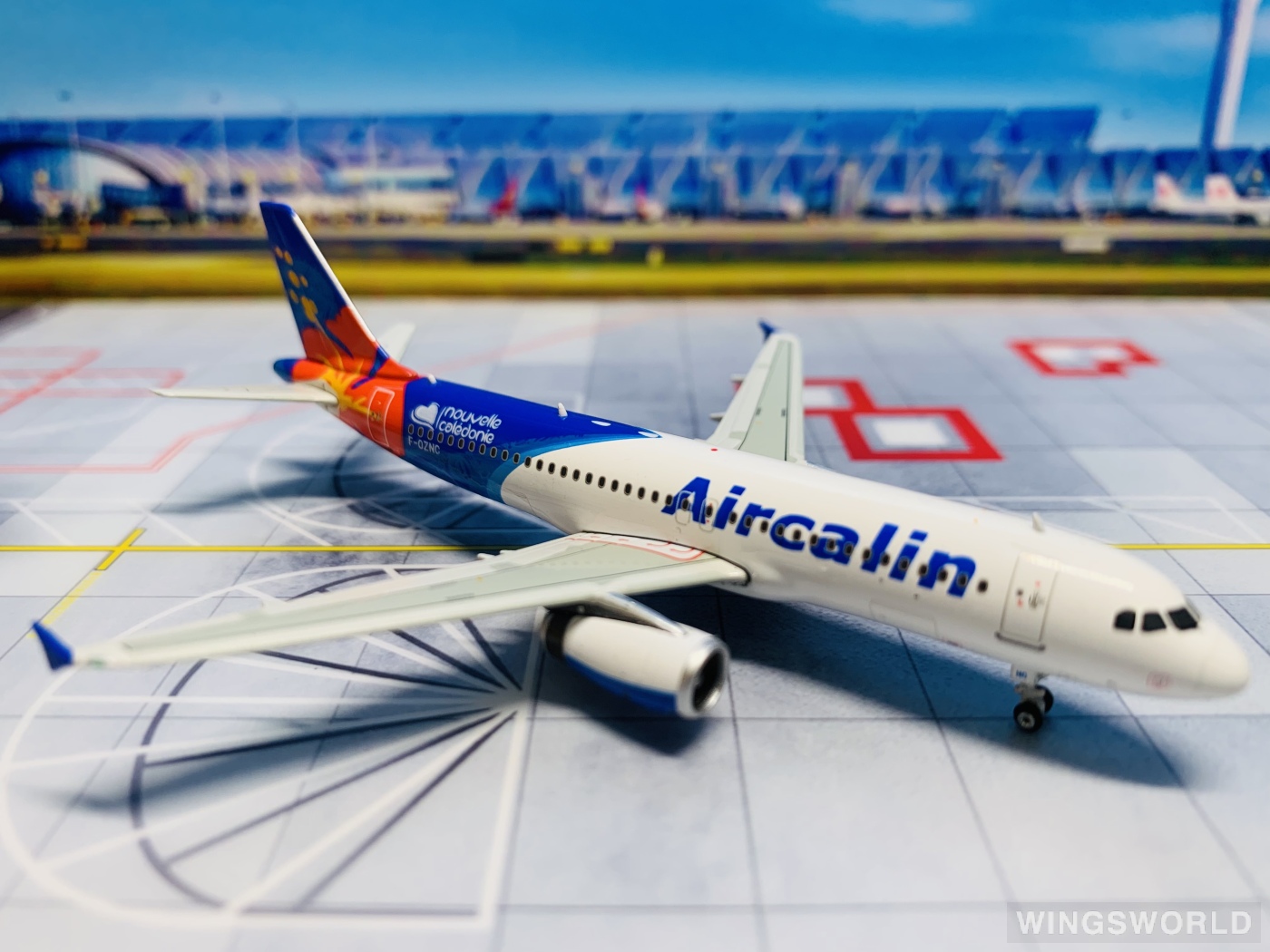 Phoenix 1:400 PH11056 AirCalin 喀里多尼亚航空 Airbus A320 F-OZNC