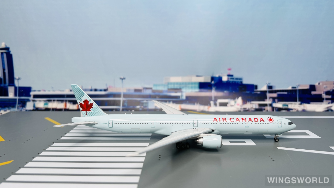 Phoenix 1:400 PH10698 Air Canada 加拿大航空 Boeing 777-300ER C-FIVR