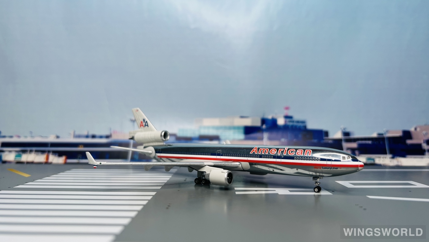 Phoenix 1:400 PH04515 American Airlines 美国航空 McDonnell Douglas MD-11 N1762B