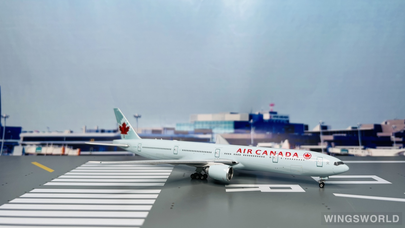 Phoenix 1:400 PH10698 Air Canada 加拿大航空 Boeing 777-300ER C-FIVR