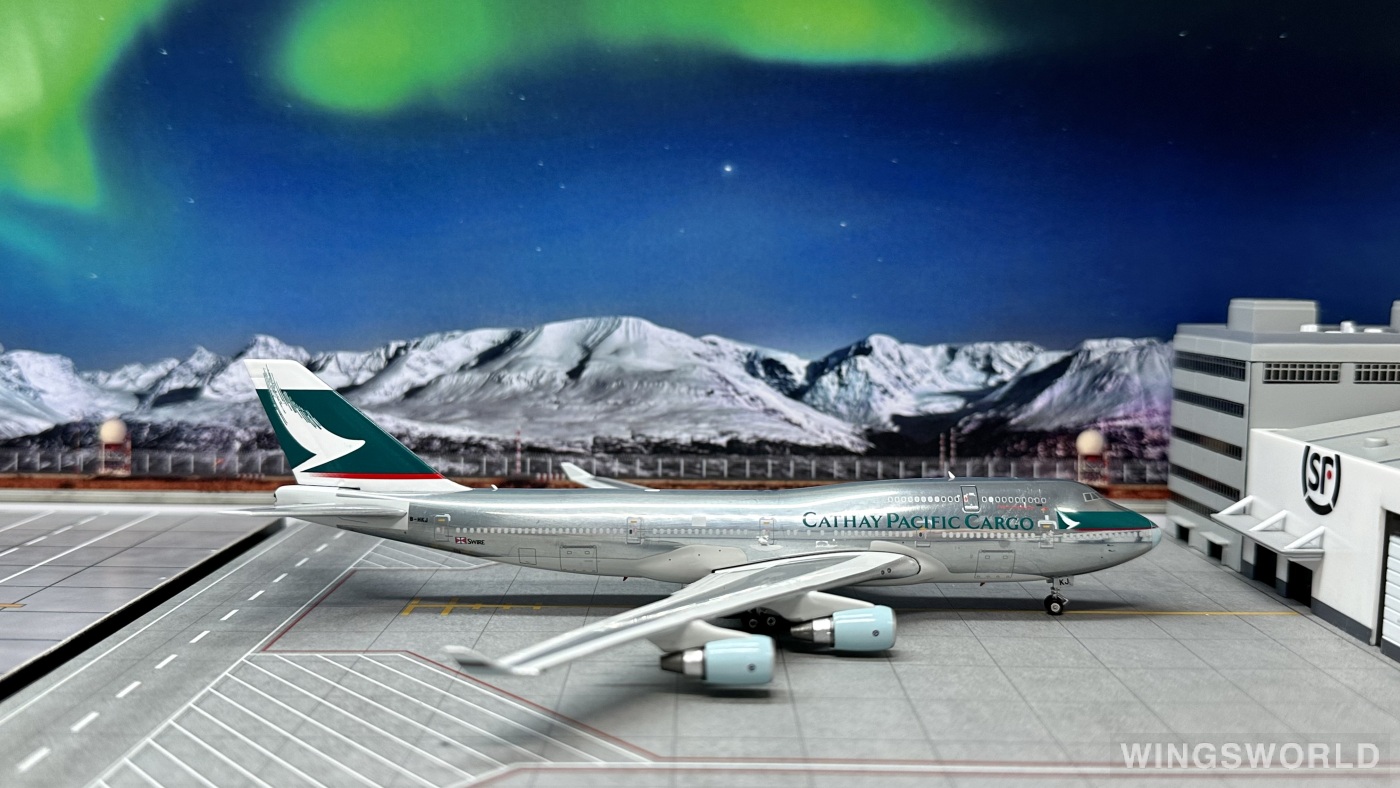Phoenix 1:400 PH04544 Cathay Pacific 国泰航空 Boeing 747-400 B-HKJ