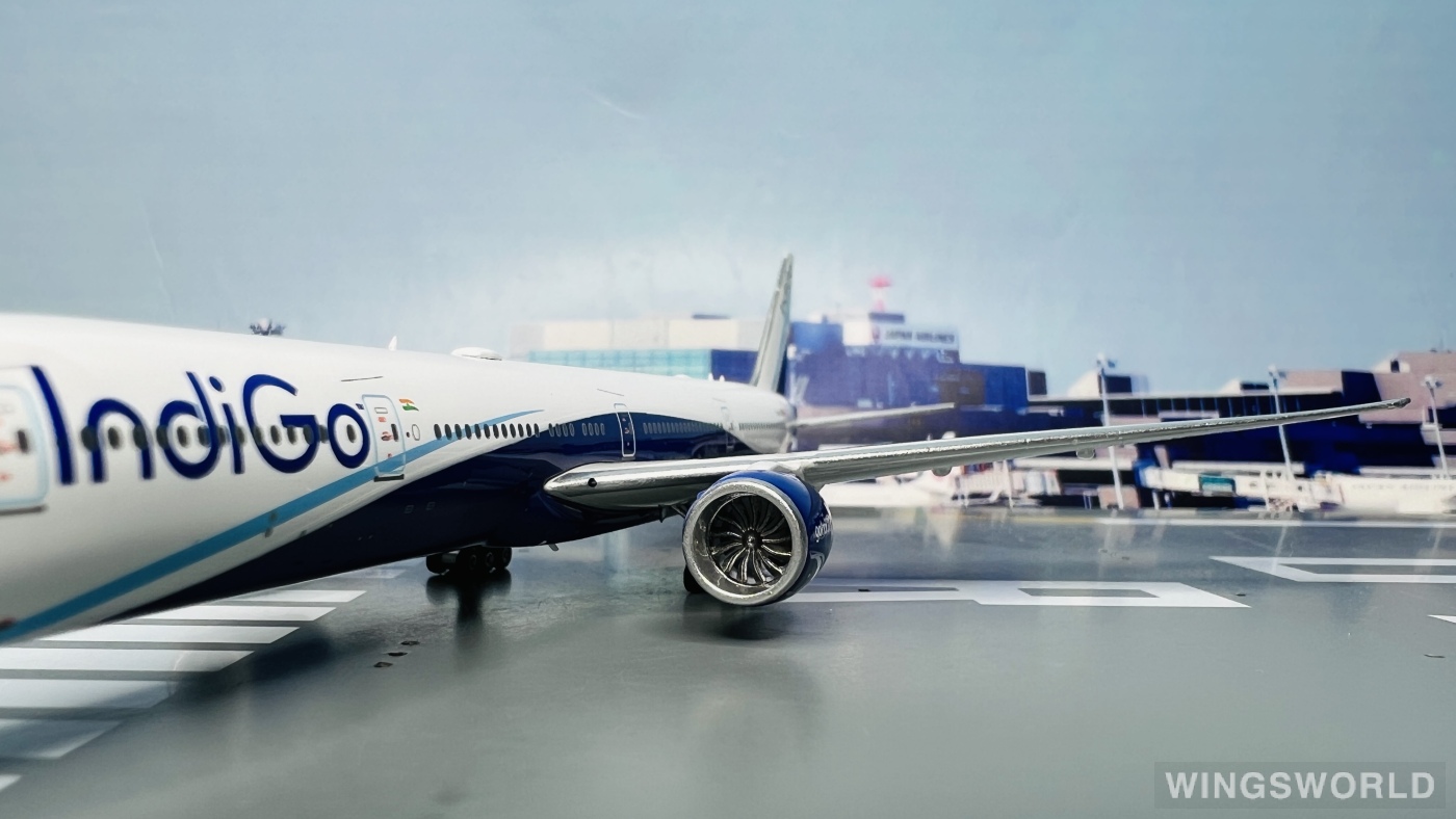 Phoenix 1:400 PH11812 Indigo Boeing 777-300ER TC-LKD