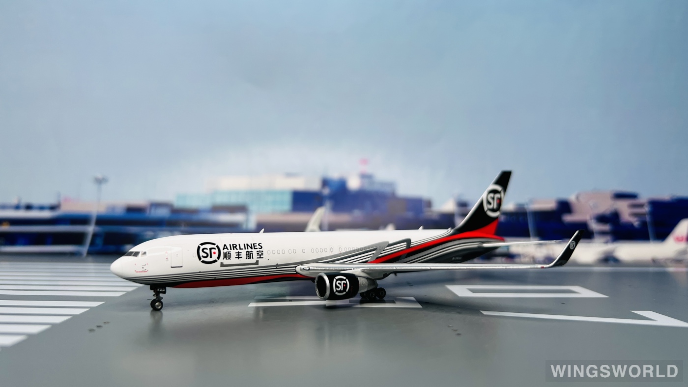 Phoenix 1:400 PH04532 SF Airlines 顺丰航空 Boeing 767-300ER B-222D