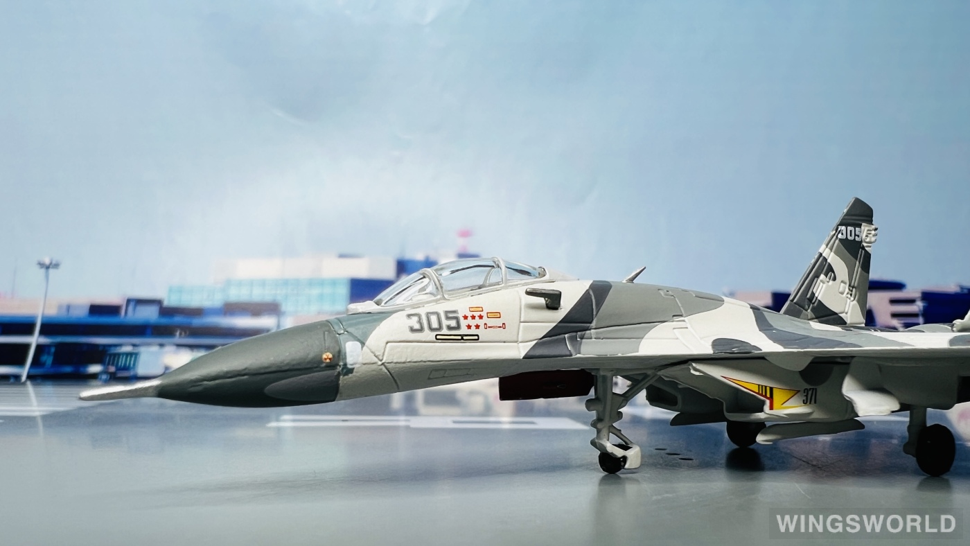 Herpa 1:200 571425 Russian Air Force 俄罗斯空军 Sukhoi Su-27 305
