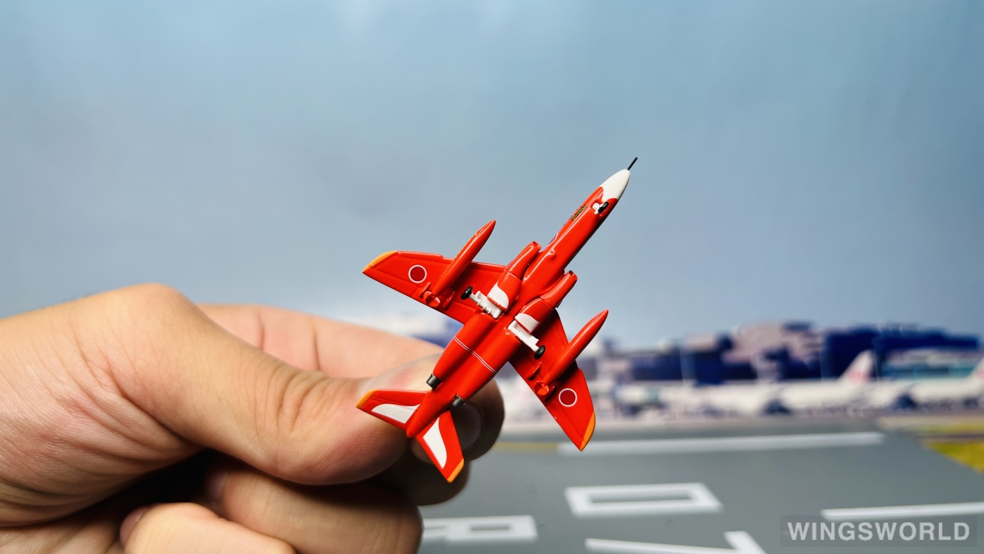 Gulliver 1:200 WA22013 JASDF 日本航空自卫队 Kawasaki T-4 66-5748