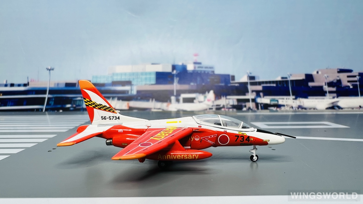 Gulliver 1:200 WA22013 JASDF 日本航空自卫队 Kawasaki T-4 66-5748