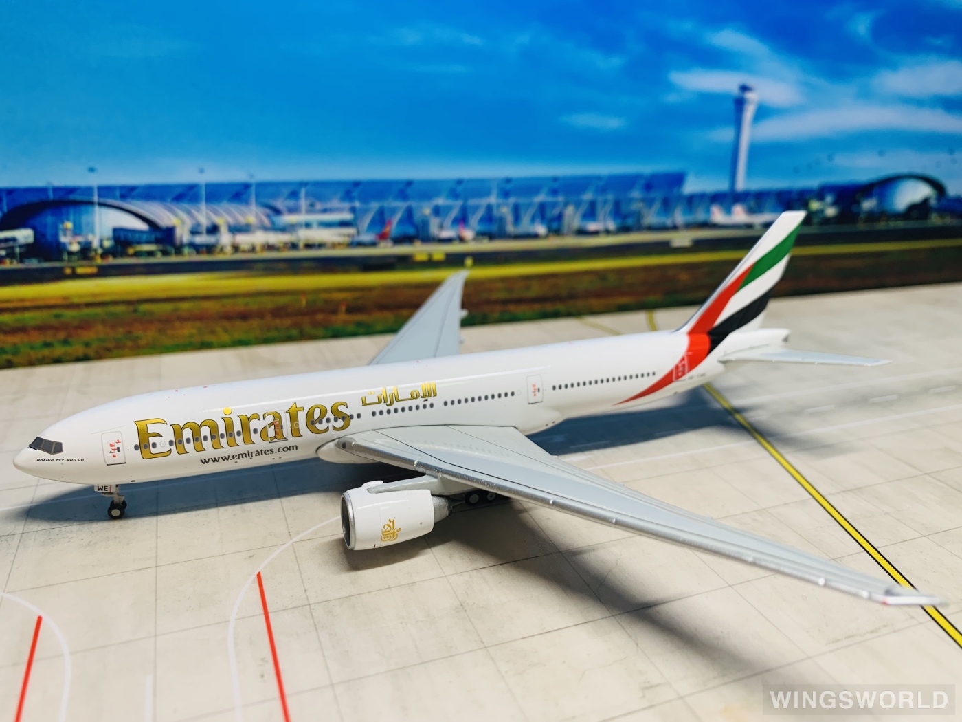 Geminijets 1:400 GJUAE1352 Emirates 阿联酋航空 Boeing 777-200 A6-EWE