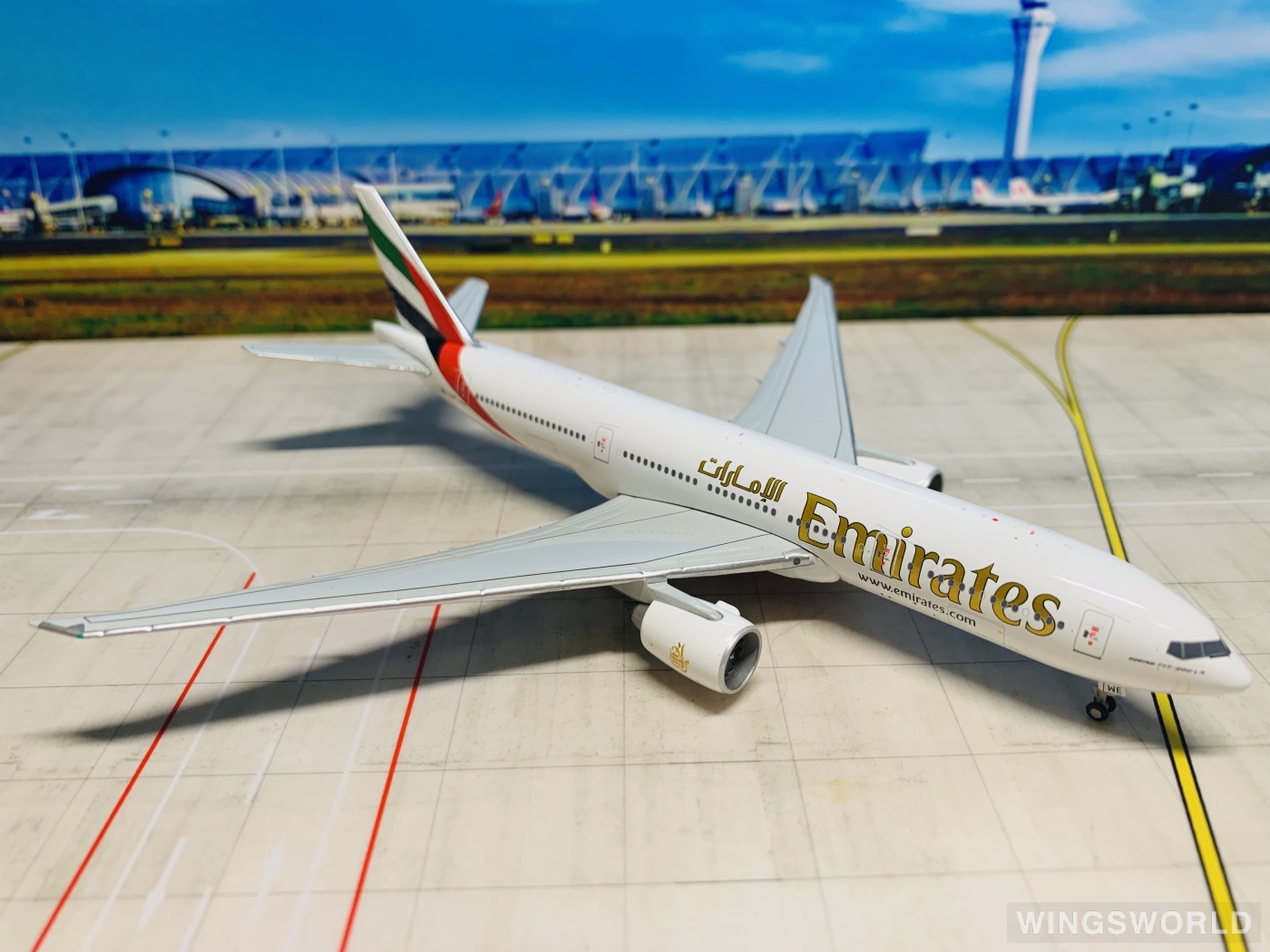 Geminijets 1:400 GJUAE1352 Emirates 阿联酋航空 Boeing 777-200 A6-EWE