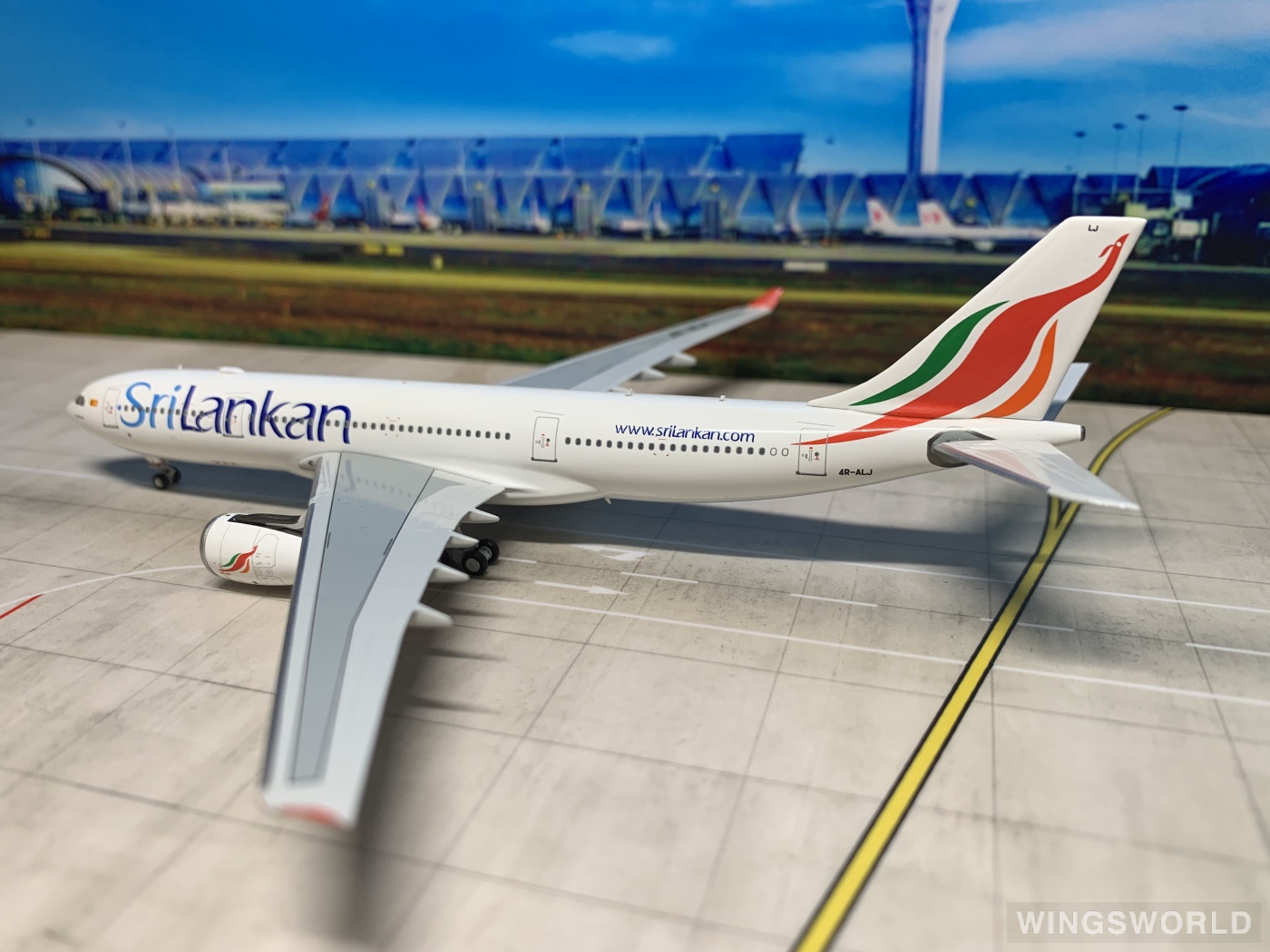 NGmodels 1:400 NG61008 SriLankan Airlines 斯里兰卡航空 Airbus A330-200 4R-ALJ