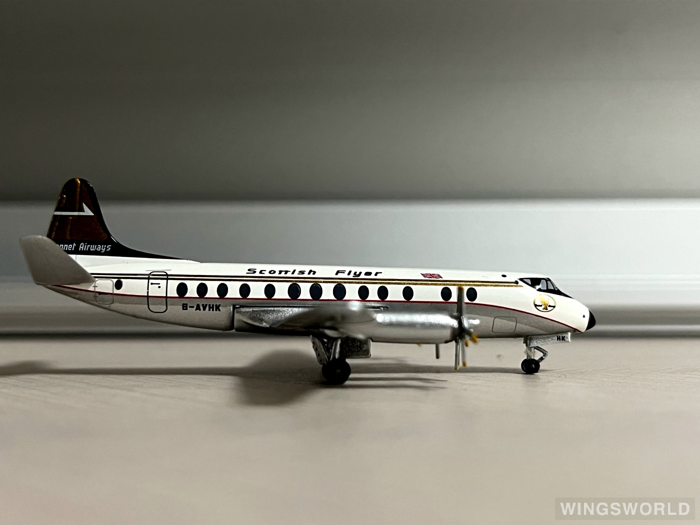 AeroClassics 1:400 ACGAVHK Channel Airways Vickers Viscount G-AVHK