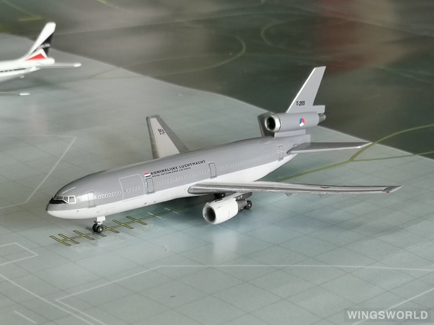 AeroClassics 1:400 AC411123 RNLAF 荷兰皇家空军 McDonnell Douglas DC-10 T-255