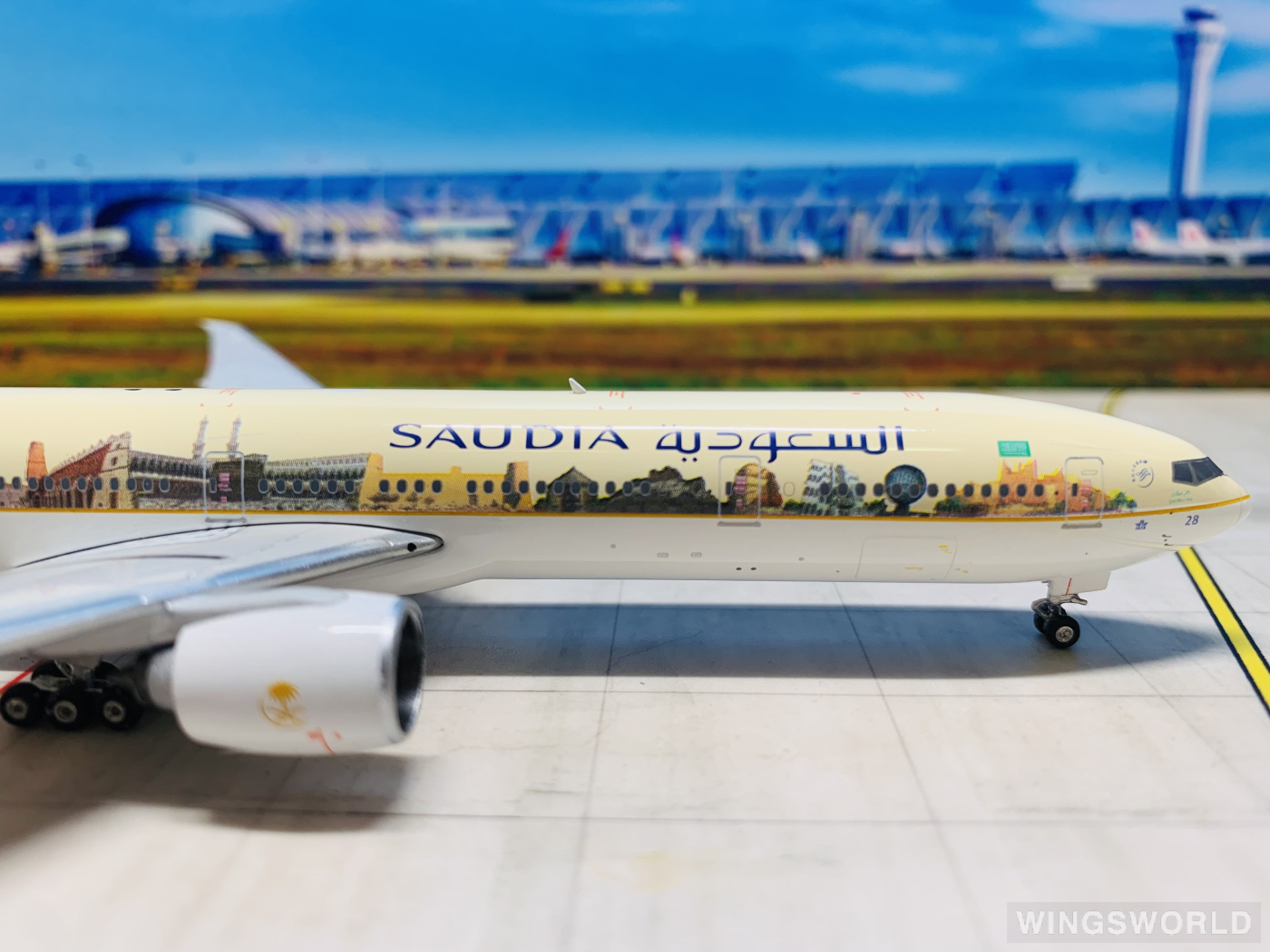 Phoenix 1:400 PH11349 Saudia 沙特阿拉伯航空 Boeing 777-300ER HZ-AK28