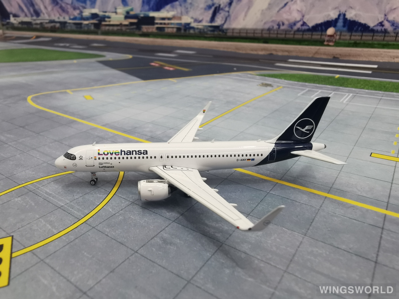 Phoenix 1:400 PH04502 Lufthansa 汉莎航空 Airbus A320neo D-AINY