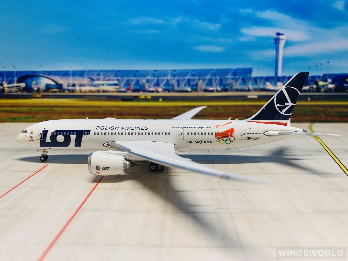 Phoenix 1:400 PH04174 LOT 波兰航空 Boeing 787-8 SP-LRH