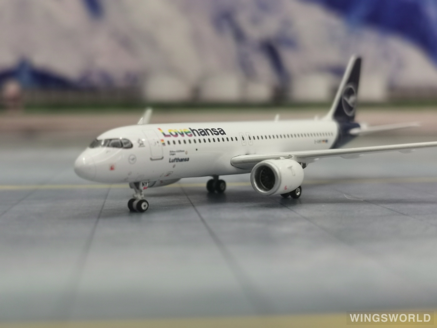 Phoenix 1:400 PH04502 Lufthansa 汉莎航空 Airbus A320neo D-AINY