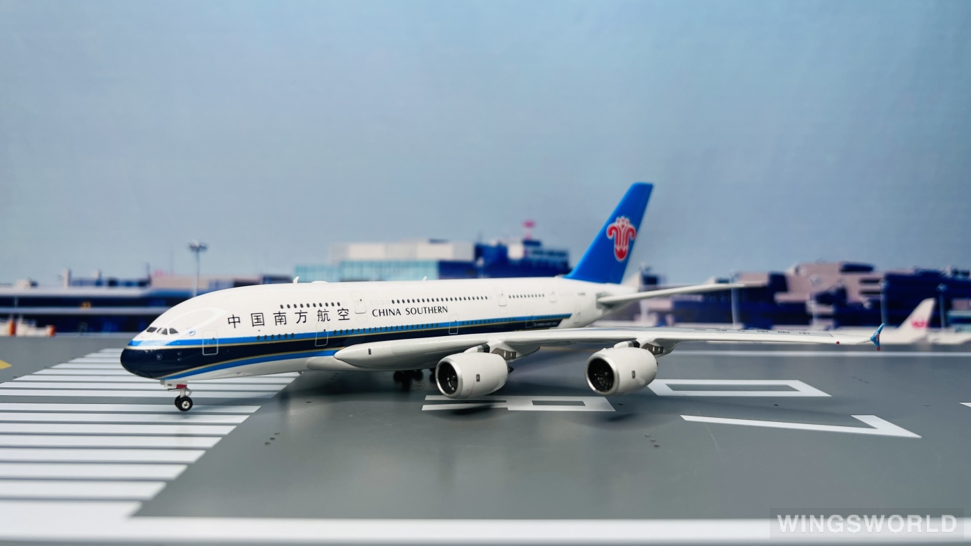 Phoenix 1:400 PH10889 China Southern 中国南方航空 Airbus A380-800 B-6139