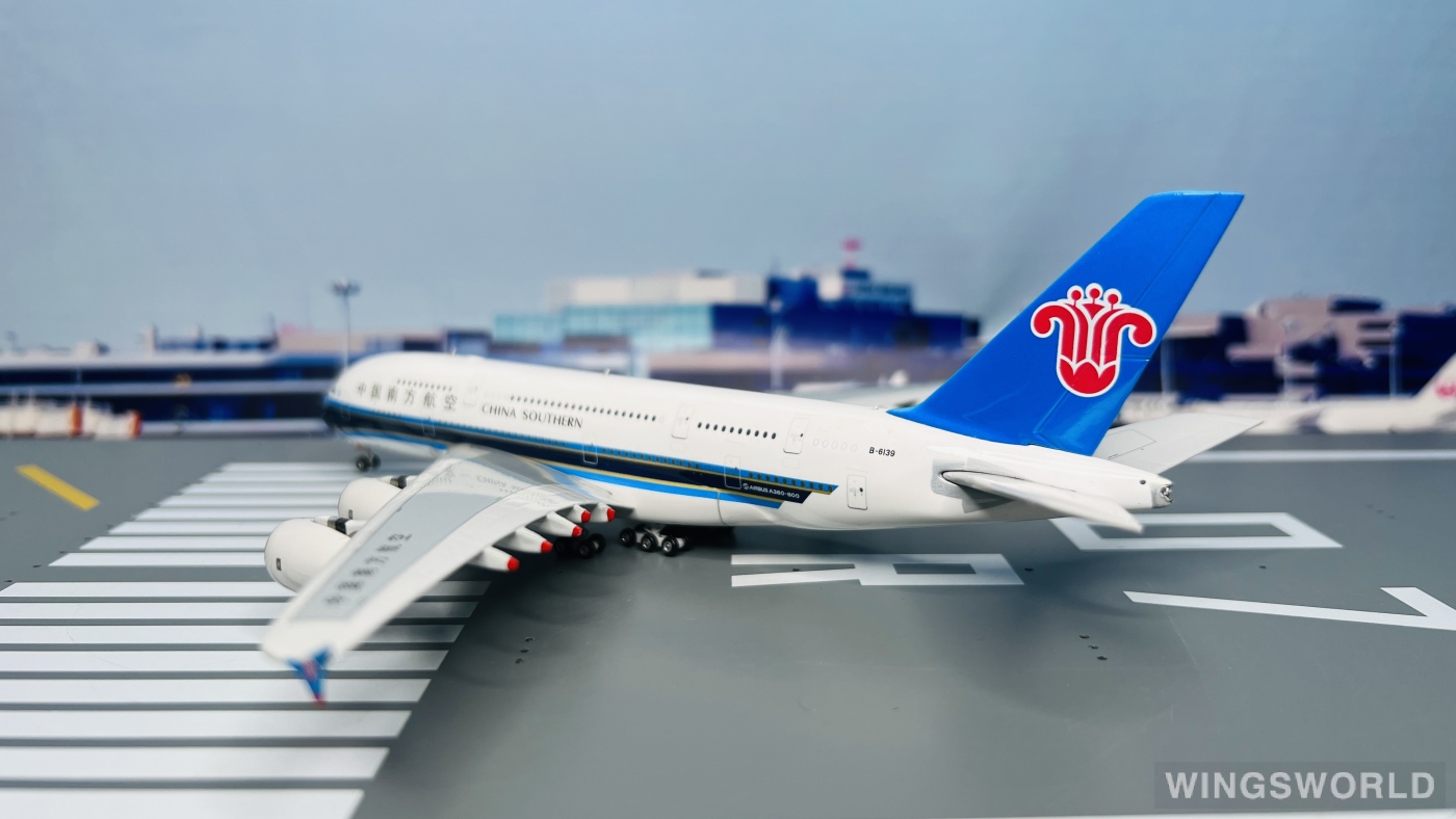 Phoenix 1:400 PH10889 China Southern 中国南方航空 Airbus A380-800 B-6139