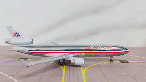 Phoenix 1:400 McDonnell Douglas MD-11 American Airlines 美国