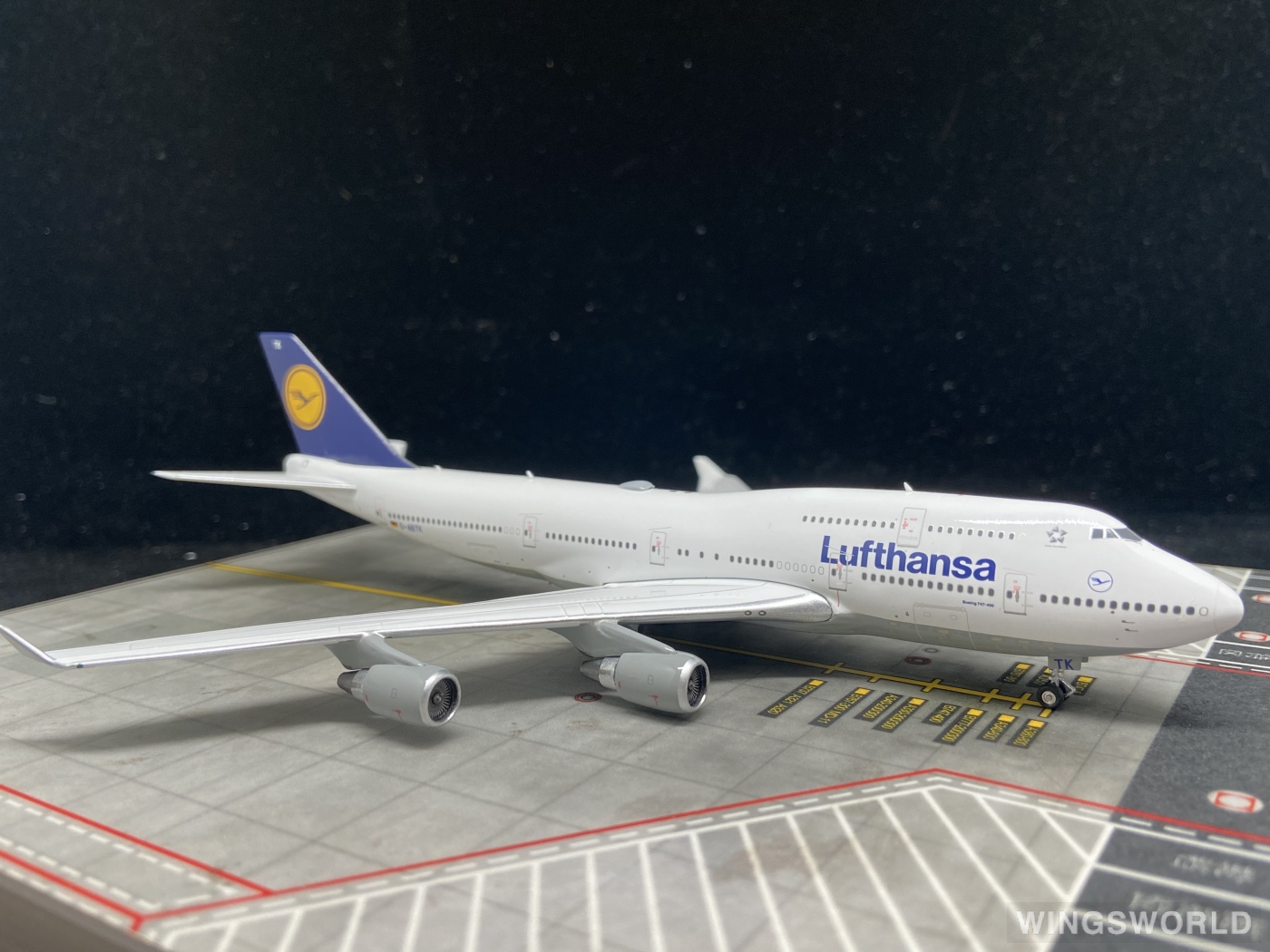 Phoenix 1:400 PH04536 Lufthansa 汉莎航空 Boeing 747-400 D-ABTK